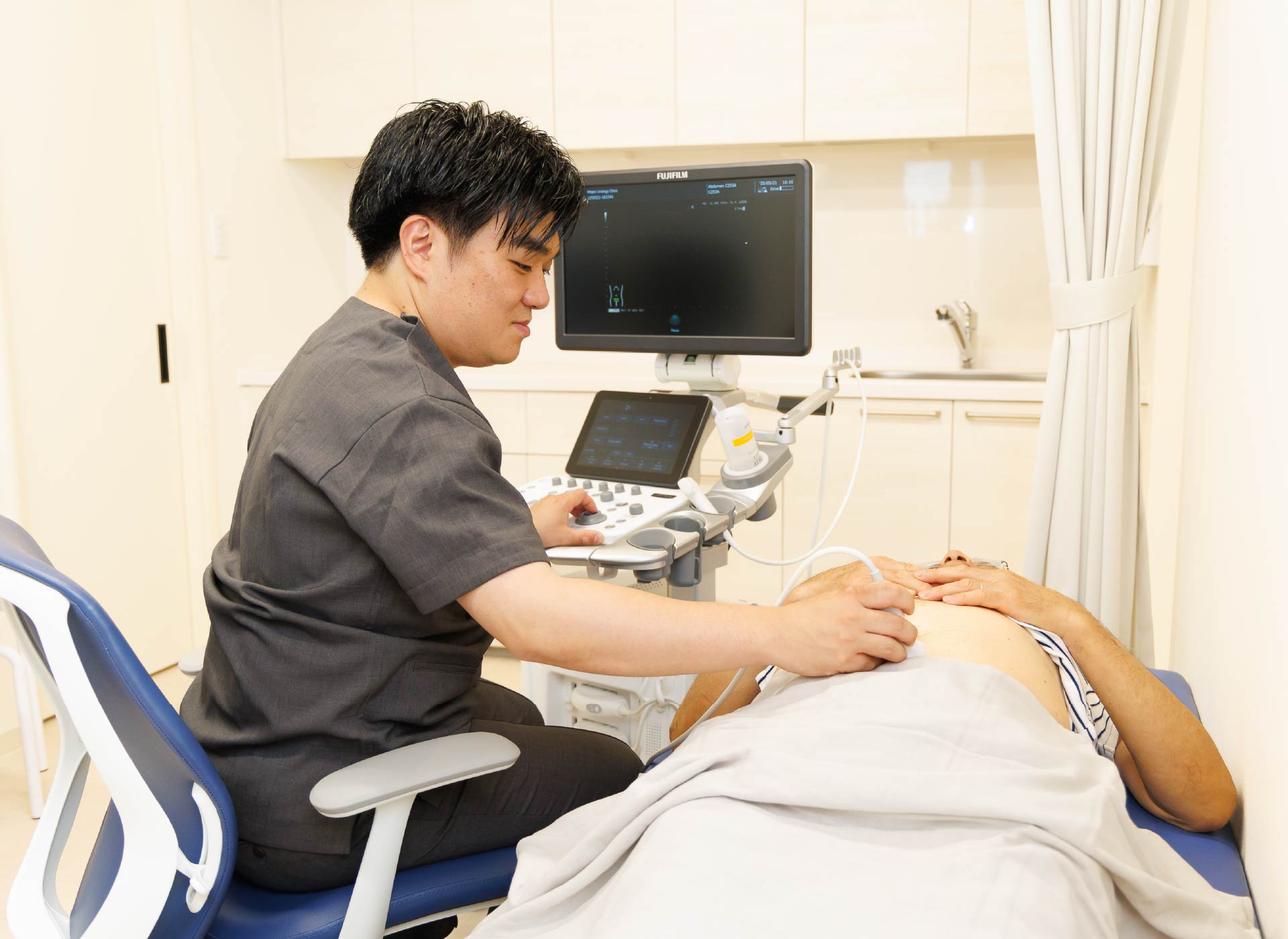 泌尿器科診察イメージ